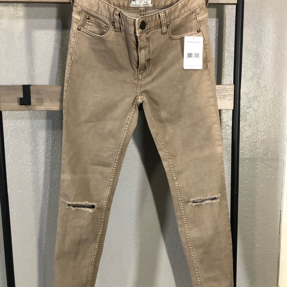 Free people brown jeans in size 28